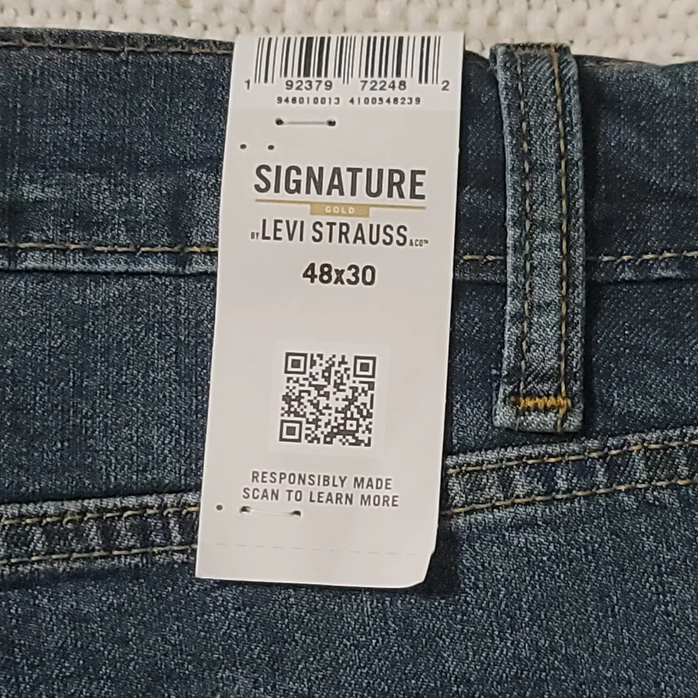 Signature by Levi Strauss signature by
